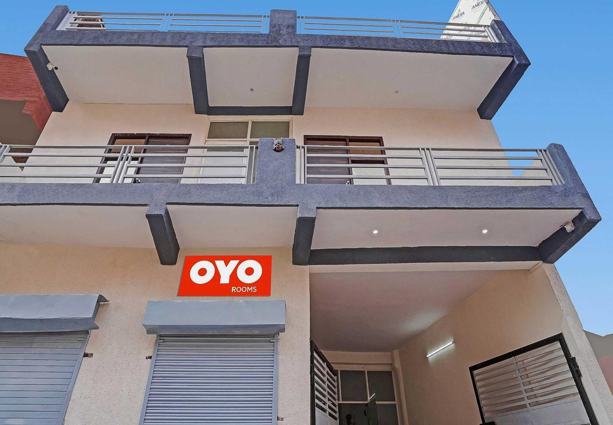 Hotel O Avs Hotel & Restaurant نويدا المظهر الخارجي الصورة