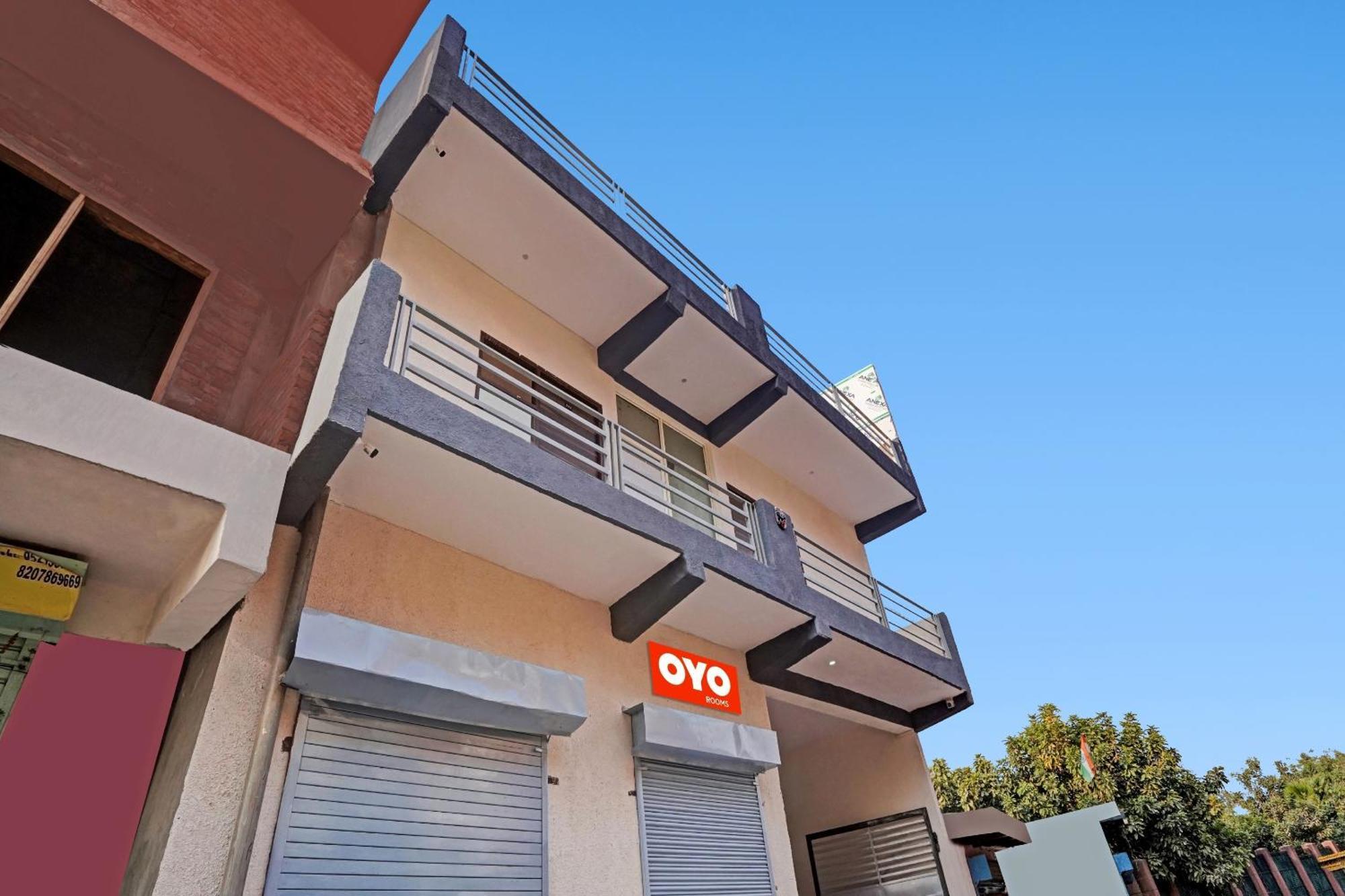 Hotel O Avs Hotel & Restaurant نويدا المظهر الخارجي الصورة