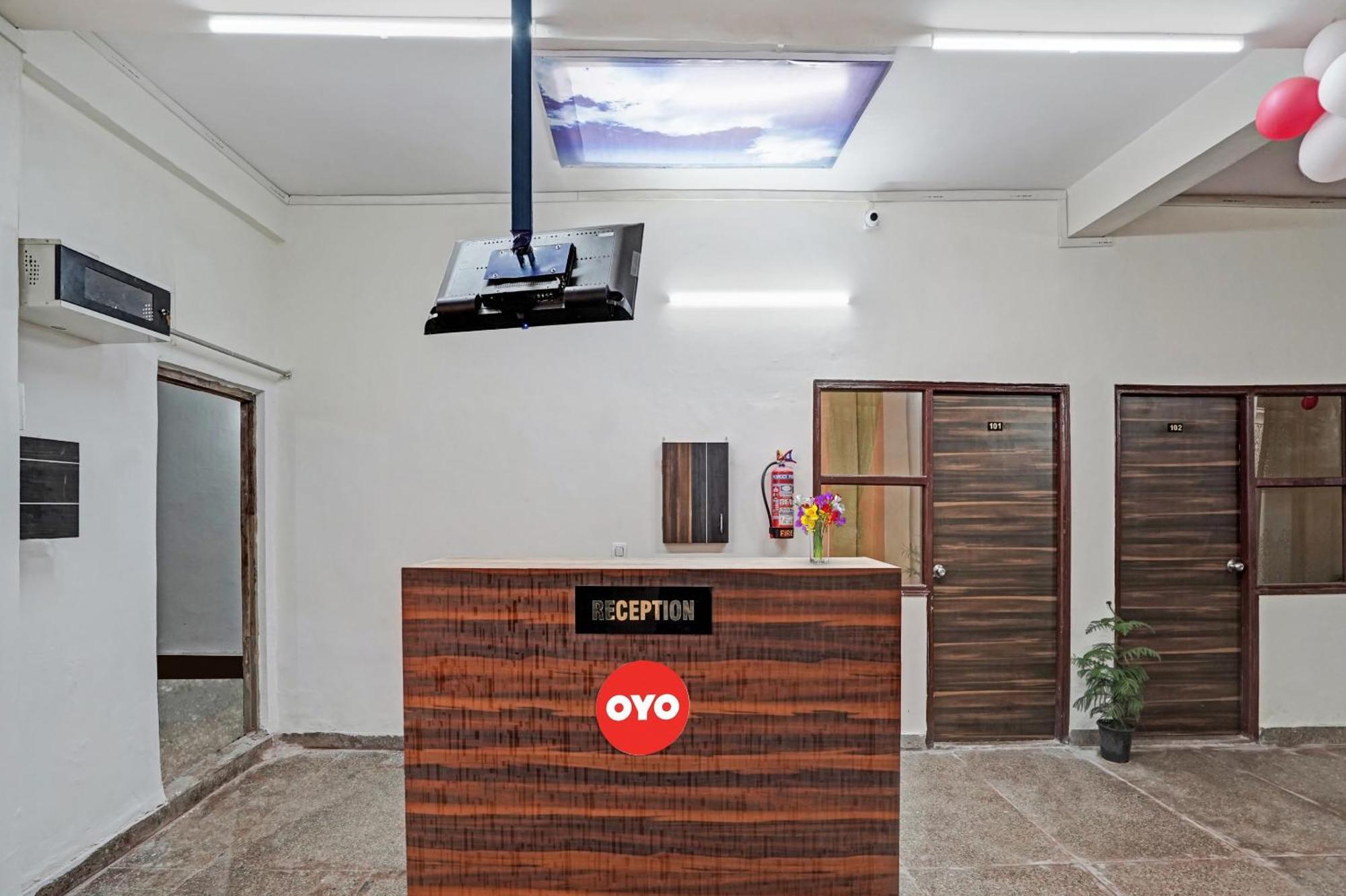 Hotel O Avs Hotel & Restaurant نويدا المظهر الخارجي الصورة